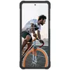 A person riding a bicycle is displayed on the screen of a phone case. Produktbild-Vorschau