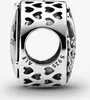 A close-up, studio shot of a Pandora charm. Podgląd zdjęcia produktu