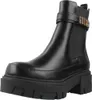 A black Guess Chelsea boot with a platform sole and gold buckle detail. Voir les images du produit