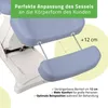 A close-up view of an adjustable leg rest on a massage chair, with text overlays highlighting its features. Produktbild-Vorschau