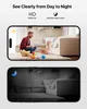 A split image showing a security camera's day and night vision capabilities in a living room setting. Produktbild-Vorschau