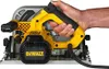 A hand holding a DeWALT circular saw. Anteprima dell’immagine prodotto