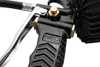 Close-up of a tire inflation gun. Anteprima dell’immagine prodotto
