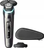 A Philips electric shaver and its accessories are displayed against a white background. Anteprima dell’immagine prodotto