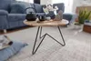 Runder Couchtisch Akazie Massivholz Metall mit heller Holzplatte und schwarzem Metallgestell in Gesamtansicht. Voir les images du produit