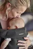 BabyBjörn Porte-bébé Mini, jersey 3D, gris noir Jersey 3D Voir les images du produit 4