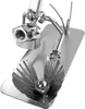A metal sculpture of a diver with a shell and pearl. Podgląd zdjęcia produktu