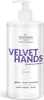 A white bottle with a pump dispenser for hand cream. Anteprima dell’immagine prodotto