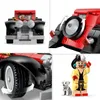A collage of four images showing a LEGO DUPLO Cruella de Vil's car and figure. Voir les images du produit