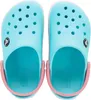 A pair of blue and pink Crocs clogs are shown from a top-down view against a white background. Produktbild-Vorschau