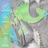 A close-up of a soft, fuzzy blanket with a dinosaur pattern. Icons and text describing features are overlaid on the left side. Náhled obrázku produktu