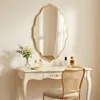 Miroir mural ovale doré avec bordure ondulée, idéal pour Voir les images du produit 5