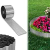 A collage showing a roll of metal garden edging and a flower bed bordered by the same edging. Voir les images du produit