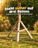 Stabiler Dreibein-Ständer aus Rundholz mit Querstrebe am Vogelhaus Produktbild-Vorschau