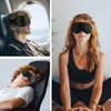 Collage of people using a black sleep mask in different settings: on an airplane, sleeping in a chair, and meditating. Anteprima dell’immagine prodotto