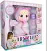 A Cry Babies Coney doll in its packaging, with a child holding a smaller version of the doll. Anteprima dell’immagine prodotto