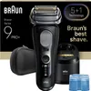 A product shot of a Braun electric shaver and its accessories, presented with marketing text. Náhľad obrázku produktu