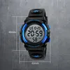 A digital watch with dimensions indicated. Náhled obrázku produktu