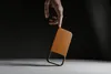 Nomad Custodia tradizionale in pelle per iPhone 17 Pro Max Anteprima dell’immagine prodotto 9