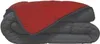A folded duvet or sleeping bag with a red top and gray bottom, isolated on a white background. Voir les images du produit