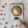 Digitální kuchyňská váha EV012, stříbrná Voir les images du produit
