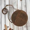 Runde Damenposttasche aus Leder von Paolo Peruzzi T-92-LB Produktbild-Vorschau 4