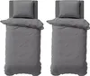 Two identical twin beds with grey bedding sets, each featuring a duvet and a pillow. Produktbild-Vorschau