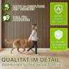 A child and a dog walk past a wall covered in wooden slats. There are informational graphics on the right side of the image. Produktbild-Vorschau