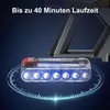 A close-up view of a vacuum cleaner's battery pack, with text indicating battery life. Náhled obrázku produktu