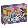 The image shows the packaging of a LEGO Friends Friendship Box set, featuring several LEGO Friends characters and the building toy components. Voir les images du produit