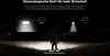 A person is standing in the dark, illuminated by two different types of flashlights, demonstrating their beam patterns. Anteprima dell’immagine prodotto