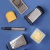 Prostorově úsporné kuchyňské struhadlo se třemi čepelemi Náhled obrázku produktu 5