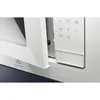 Close-up view of the control panel and open door of a white Electrolux microwave. Voir les images du produit