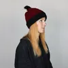 Wollmütze mit Bommel - rot - schwarz - warme Strickmütze - Produktbild-Vorschau 3