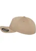 A side view of a tan baseball cap on a white background. Produktbild-Vorschau