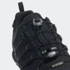 Close-up of the lacing system and branding on a black Adidas Terrex hiking shoe. Anteprima dell’immagine prodotto