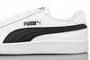 A close-up side view of a white Puma Smash V2 L sneaker with a black Puma stripe. Podgląd zdjęcia produktu