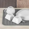 Šedá podložka na nádobí s kanálky pro rychlé sušení a Náhled obrázku produktu 4