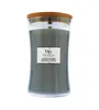 A WoodWick Evergreen Cashmere candle in a glass jar with a wooden lid, presented on a white background. Voir les images du produit