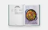 One Pot: 100 Simple Recipes to Cook Together (2025) Produktbild-Vorschau 7