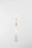 A garland of bunny-shaped ornaments hanging against a plain background. Produktbild-Vorschau