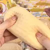Minicee 2-delige set pinda-vormige squishy's – Productafbeelding-voorbeeld 4
