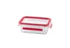 A rectangular glass food storage container with a red lid and red locking clips, shown against a white background. Anteprima dell’immagine prodotto