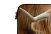 MuchoWow® Laptop Hülle 14 ZollSchottische Highlander - Gras Produktbild-Vorschau 3