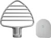 A silver whisk attachment and a gray dough scraper are shown against a white background. Produktbild-Vorschau