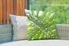 MuchoWow® Outdoor Kissen - Ein grünes botanisches Blatt in Produktbild-Vorschau 3