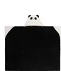 A black blanket with a white hooded top designed to look like a panda's face. Anteprima dell’immagine prodotto