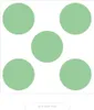 A diagram showing the recommended planting density for plants, with five green circles representing plants arranged in a square with one in the center. Below the diagram, text indicates the recommended number of plants per square meter. Produktbild-Vorschau