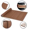 A collage of images showing a rolled-up brown PVC privacy screen, a close-up of its texture, a balcony with a privacy screen installed, and a close-up of the screen's material and fasteners. Anteprima dell’immagine prodotto