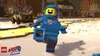 A LEGO astronaut character from The LEGO Movie 2 Videogame is shown in a dynamic pose on a street. Náhled obrázku produktu